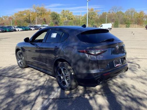 2025 Alfa Romeo Stelvio Sprint AWD