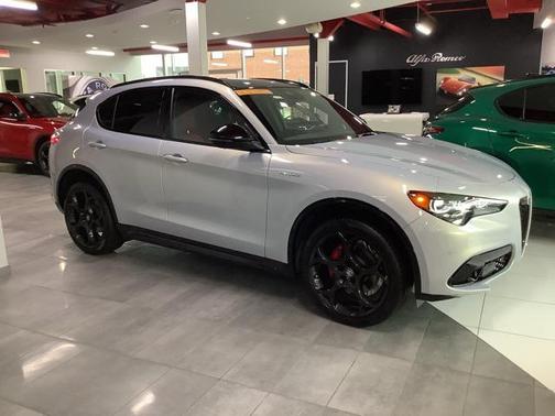2025 Alfa Romeo Stelvio Sprint AWD