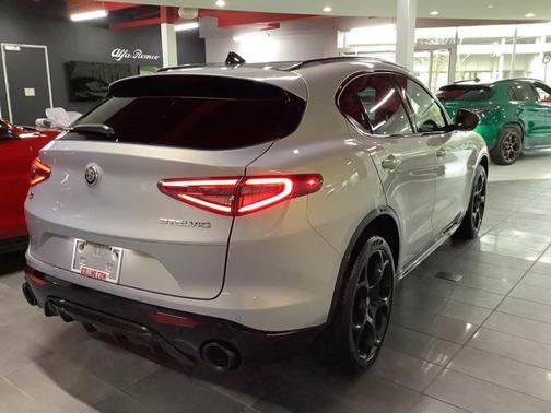 2025 Alfa Romeo Stelvio Sprint AWD