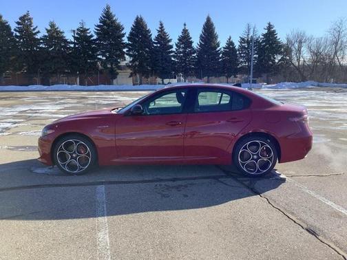 2025 Alfa Romeo Giulia AWD