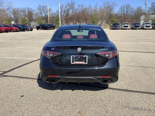 2025 Alfa Romeo Giulia AWD