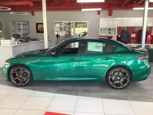 2025 Alfa Romeo Giulia Intensa AWD