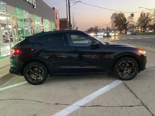 2025 Alfa Romeo Stelvio Sprint AWD