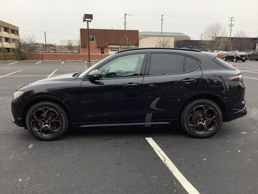 2025 Alfa Romeo Stelvio Sprint AWD