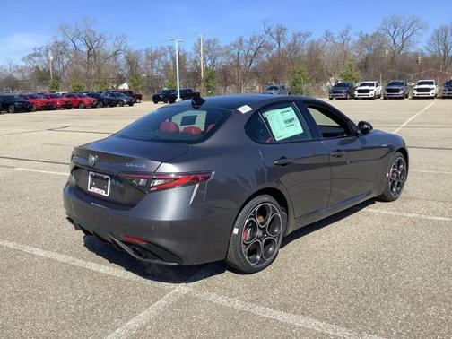 2025 Alfa Romeo Giulia AWD