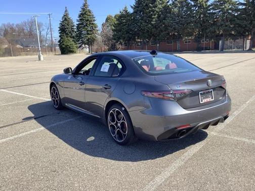 2025 Alfa Romeo Giulia AWD