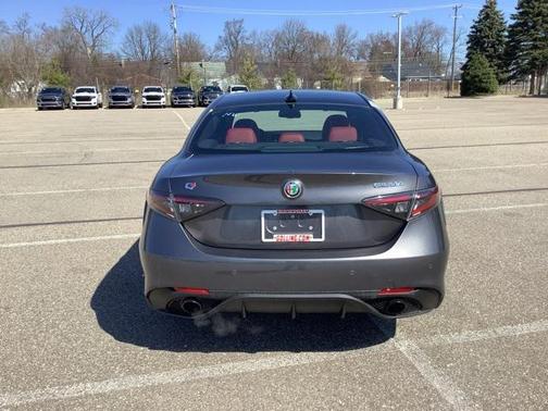 2025 Alfa Romeo Giulia AWD