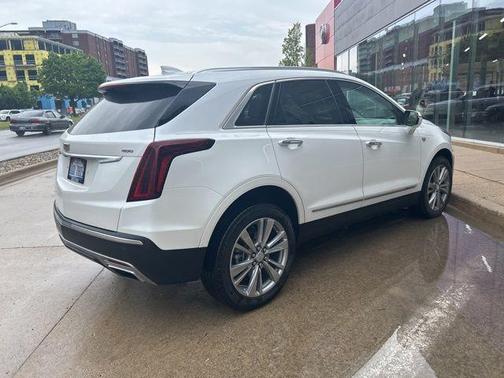 Crystal White Tricoat 2024 Cadillac XT5 Premium Luxury