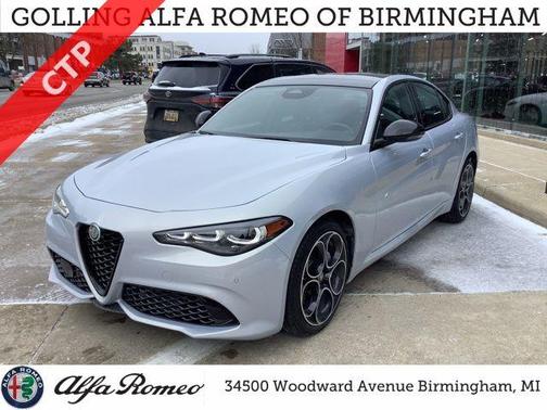 Moonlight Gray Metallic 2025 Alfa Romeo Giulia AWD