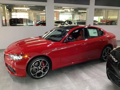 2025 Alfa Romeo Giulia AWD