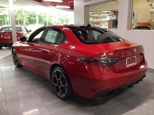 2025 Alfa Romeo Giulia AWD