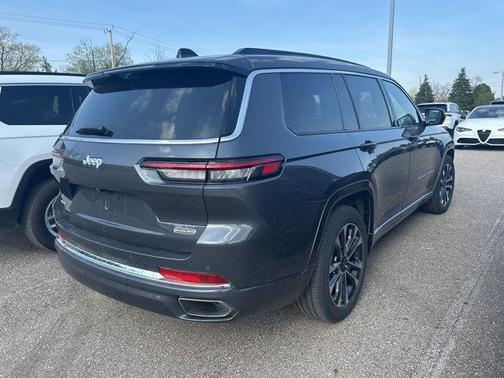 Baltic Gray Metallic Clearcoat 2025 Jeep Grand Cherokee L Overland
