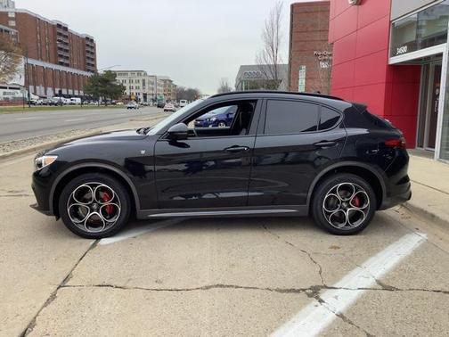 2023 Alfa Romeo Stelvio Ti