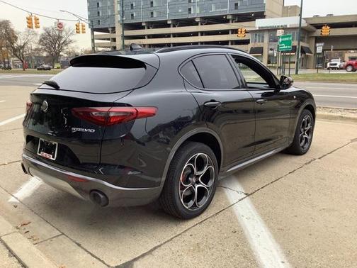 2023 Alfa Romeo Stelvio Ti