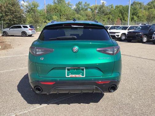 Verde Fangio Metallic 2025 Alfa Romeo Stelvio Veloce
