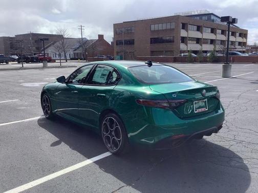 2025 Alfa Romeo Giulia AWD