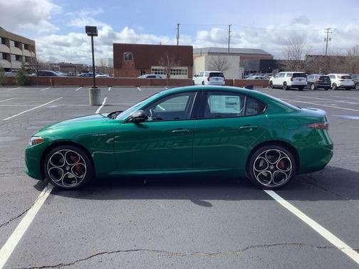 2025 Alfa Romeo Giulia AWD