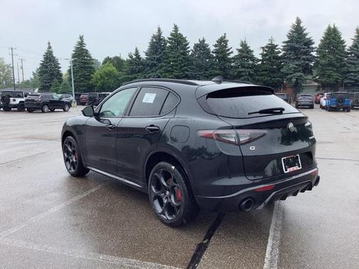 2025 Alfa Romeo Stelvio Sprint AWD