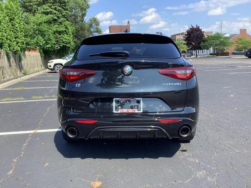 2022 Alfa Romeo Stelvio Ti