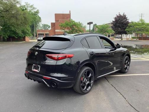 2022 Alfa Romeo Stelvio Ti