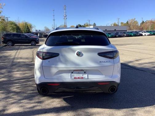 2025 Alfa Romeo Stelvio Sprint AWD