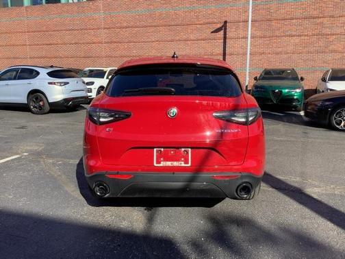 2024 Alfa Romeo Stelvio Sprint AWD