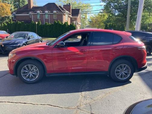 2024 Alfa Romeo Stelvio Sprint AWD