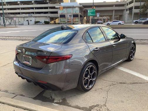 2023 Alfa Romeo Giulia Veloce AWD