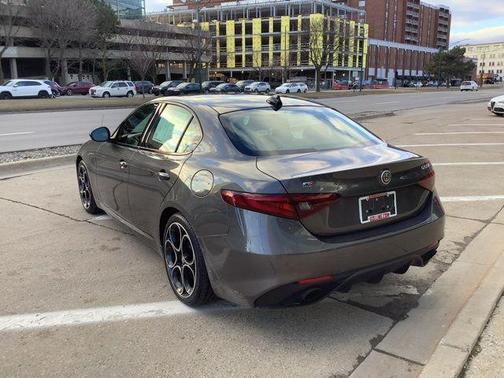 2023 Alfa Romeo Giulia Veloce AWD