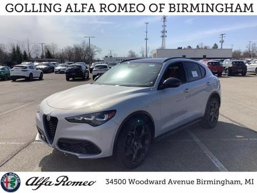 2025 Alfa Romeo Stelvio Sprint AWD