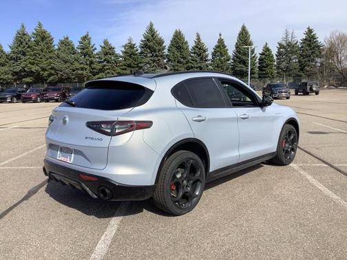 2025 Alfa Romeo Stelvio Sprint AWD
