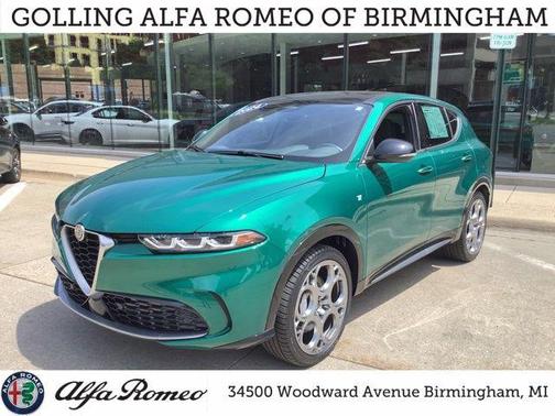 Verde Fangio Metallic 2024 Alfa Romeo Tonale Ti EAWD