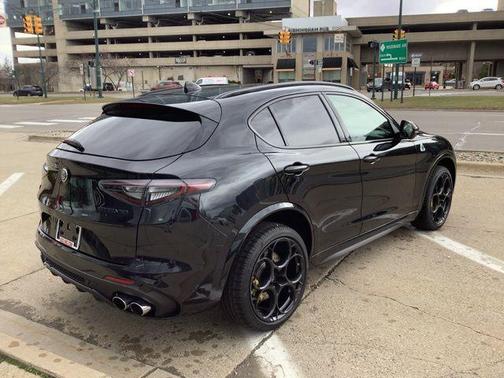 2024 Alfa Romeo Stelvio Ti