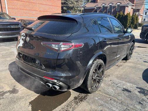 2024 Alfa Romeo Stelvio Ti