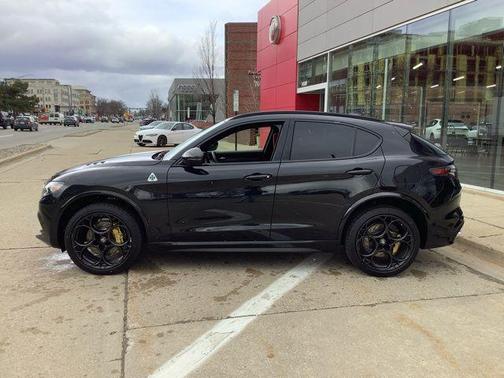 2024 Alfa Romeo Stelvio Ti