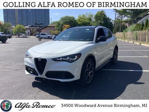 2025 Alfa Romeo Stelvio Sprint AWD