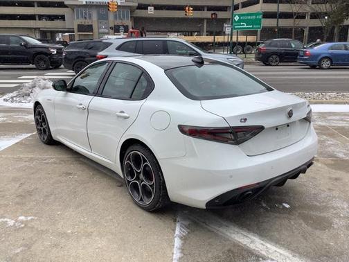2025 Alfa Romeo Giulia AWD