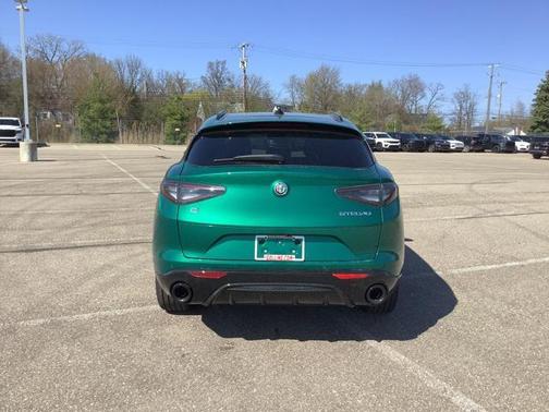 2025 Alfa Romeo Stelvio Sprint AWD