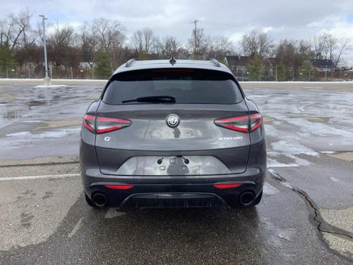 2025 Alfa Romeo Stelvio Sprint AWD