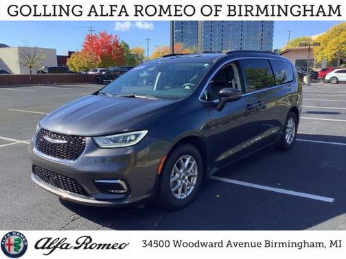 2022 Chrysler Pacifica Touring L