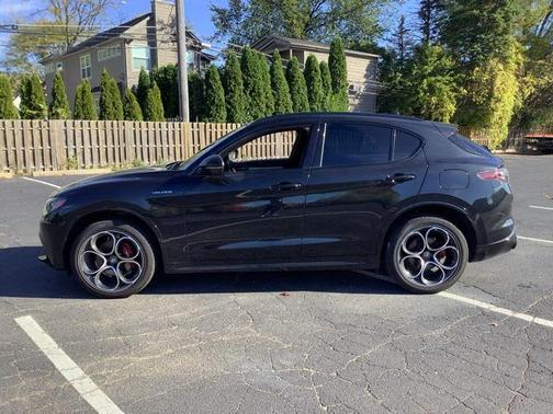 2024 Alfa Romeo Stelvio Veloce AWD