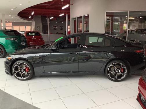 2025 Alfa Romeo Giulia AWD
