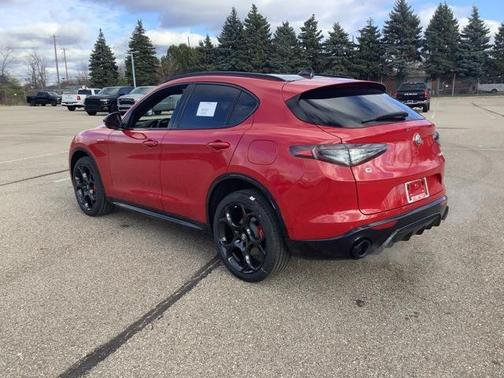 2025 Alfa Romeo Stelvio Sprint AWD