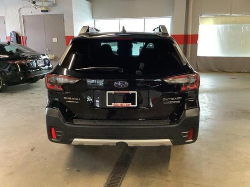 2022 Subaru Outback Touring XT