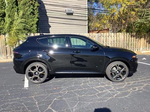 2025 Alfa Romeo Tonale Intensa AWD