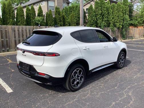 Milano White 2024 Alfa Romeo Tonale Ti EAWD