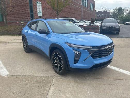 Fountain Blue 2024 Chevrolet Trax FWD 2RS