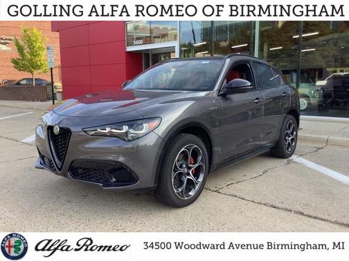 2025 Alfa Romeo Stelvio Sprint AWD