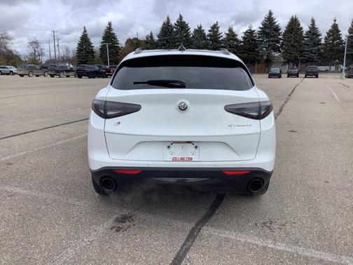 2025 Alfa Romeo Stelvio Sprint AWD
