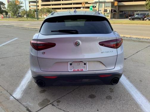 2022 Alfa Romeo Stelvio Sprint